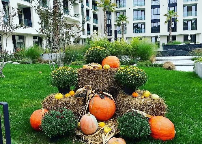 Helena B Saints Constantine and Helena